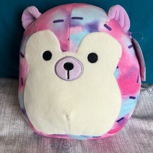 Yasmin the Hedgehog 8” Squishmallow NWT